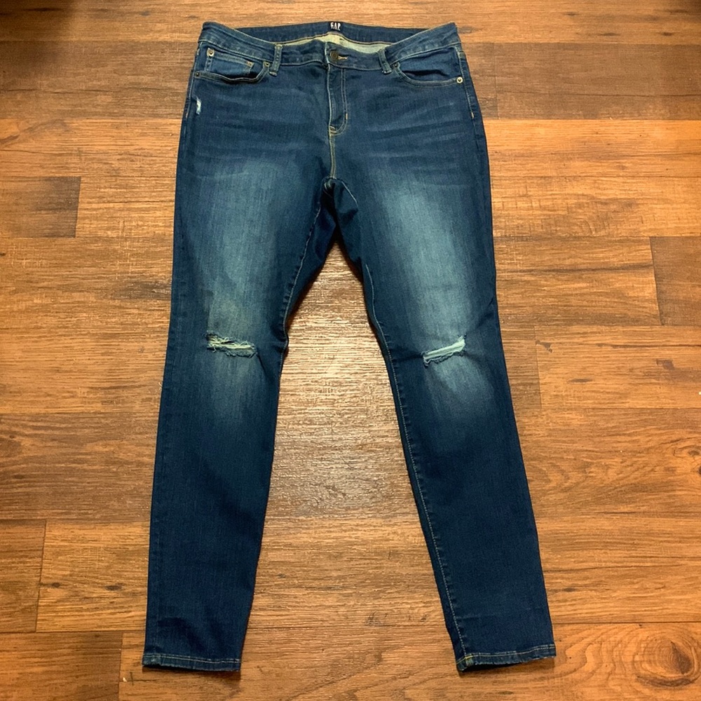 Gap Skinny Jeans For Woman Size 33/Regular. Like New! 💋🤩